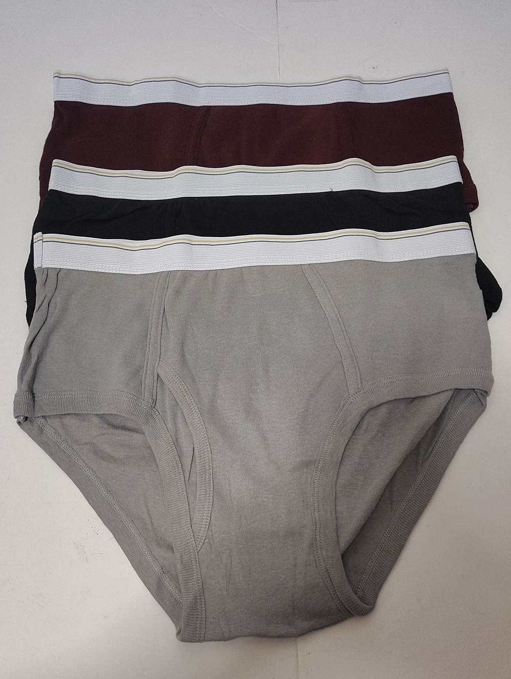 USA Master Men's Classic Fit Cotton Briefs - 3 Pack - Size XL -Brand New